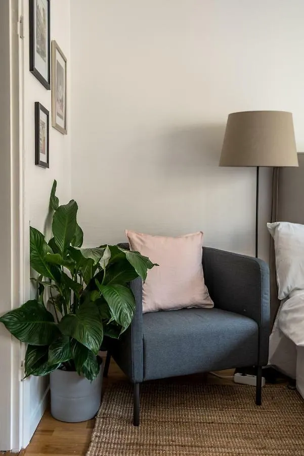 شقة ستوكهولم  في Comfortable Newly Renovated Studio At Kungsholmen السويد